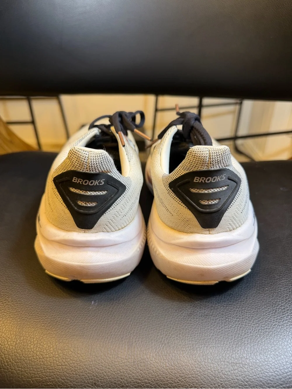 Brooks Ghost 17 Women's Running Shoes White/Black/Rose Gold 8.5 1204311B105